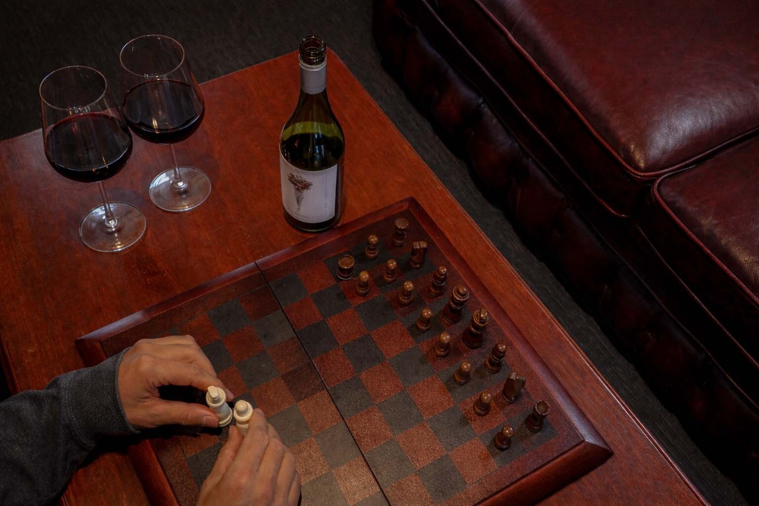 Margaret River Motel - playing chess Margaret River Motel - playing chess